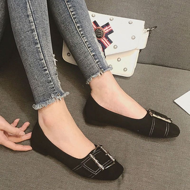 Kobiety Metal Decor Solid Color Slip On Flat Loafers