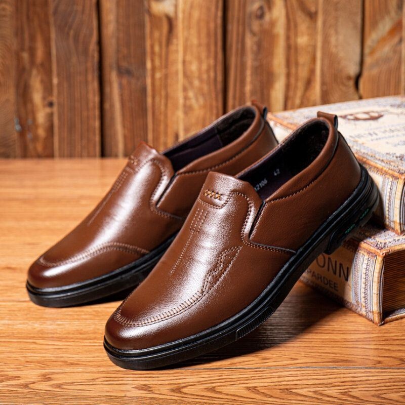 Mężczyźni Oddychająca Gumowa Podeszwa Slip On Casual Business Shoes