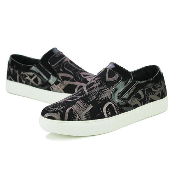 Nowych Mężczyzna Mieszkania Moda Płótno Outdoor Casual Slip On Miękkie Wygodne Mokasyny