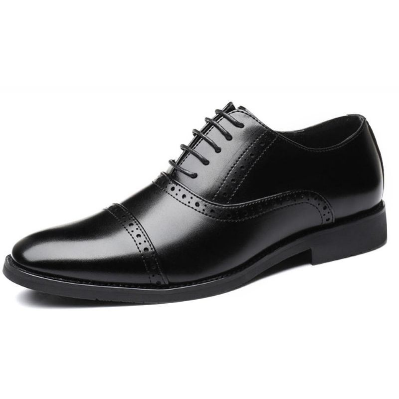 Mężczyźni Brogue Rzeźbione Casual Business Oxfords Sukienka Buty