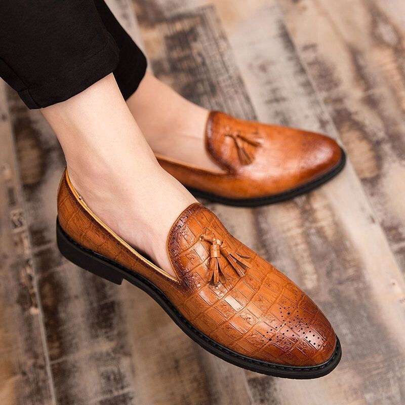 Mężczyźni Brogue Tassel Decor Skóra Z Mikrofibry Slip On Party Formalne Buty