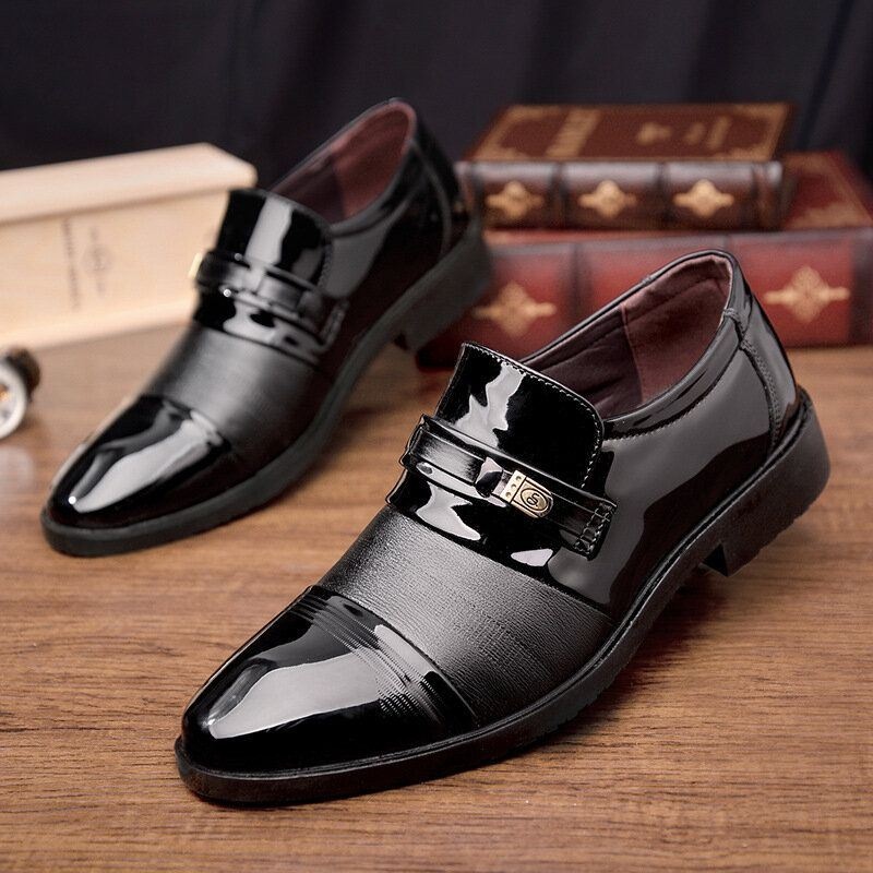 Mężczyźni Skórzana Oddychająca Wygodna Miękka Podeszwa Pointy Toe Sukienka Oxford Casual Business Shoes