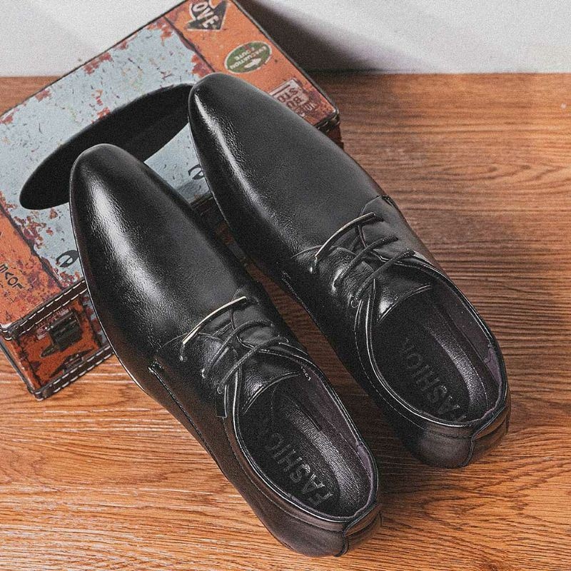 Męska Skórzana Oddychająca Szpiczasty Nosek Z Miękkim Dnem Lace Up Vintage Dress Casual Business Shoes