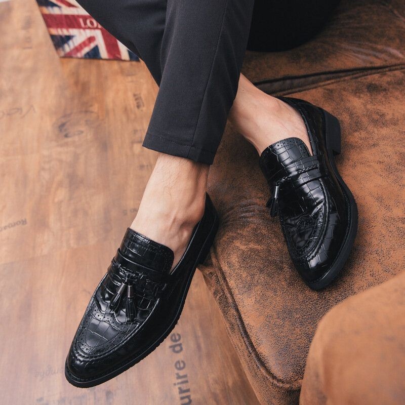 Męskie Skórzane Oddychające Szpiczasty Nosek Miękka Podeszwa Vintage Tassel Casual Business Shoes